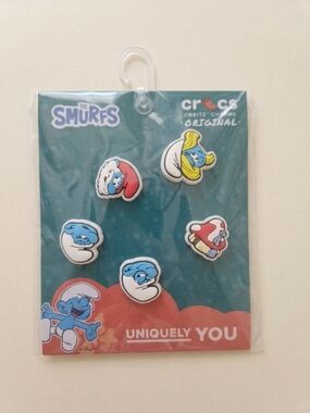BNWT Crocs Jibbitz Charms Blue Yellow The Smurfs Retro Nostalgia Clog Accessorie